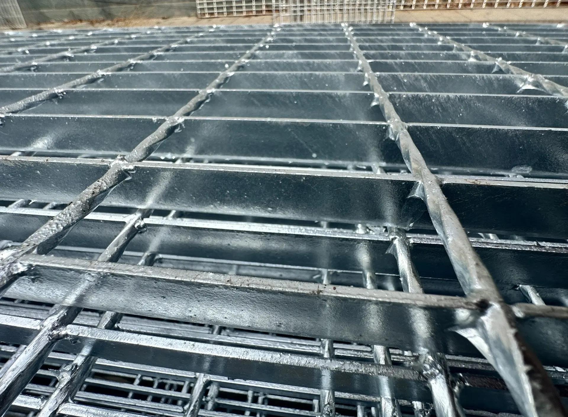 鋼格板 鋼鐵材料的多功能建筑秘密